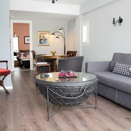 Port View Suite, Kavala