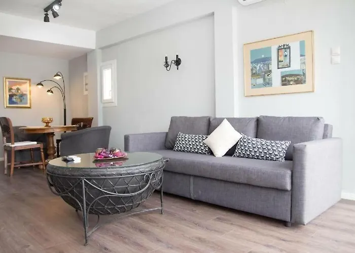 Port View Suite, Kavala